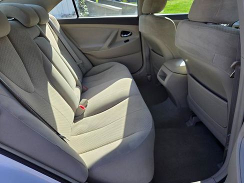 Used 2008 Toyota Camry LE image 29