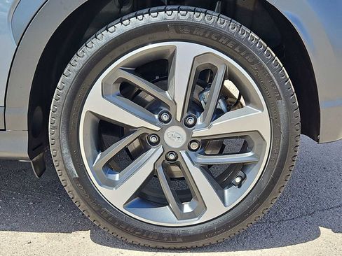 Certified 2021 Hyundai Kona Ultimate FWD image 13