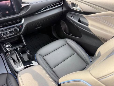 Used 2024 Buick Envista Sport Touring w/ Convenience I Package image 15