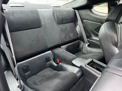 Used 2024 Toyota GR86 Premium w/ Performance Package image 11