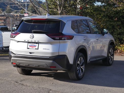 Certified 2022 Nissan Rogue SV image 20
