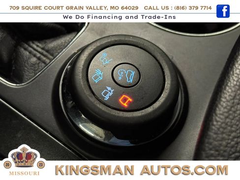 Used 2018 Ford Explorer XLT AWD/4WD image 25