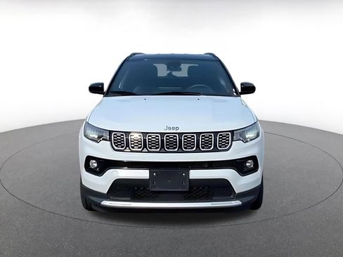 Used 2025 Jeep Compass Limited AWD/4WD image 3