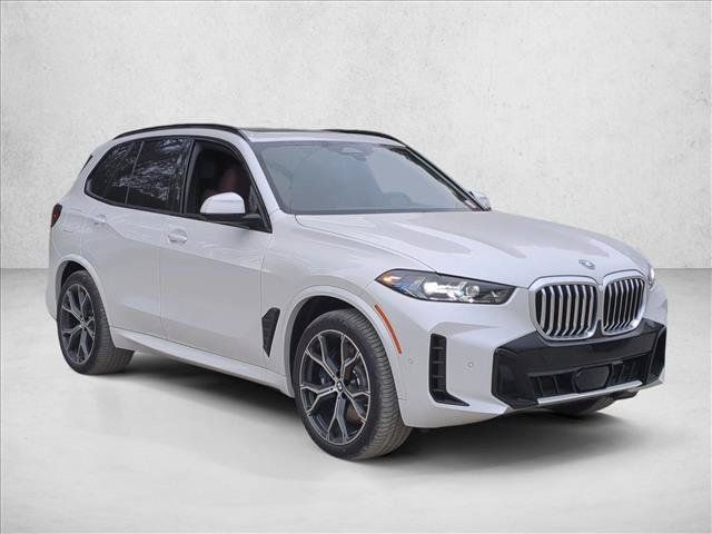 Used 2026 BMW X5 xDrive50e w/ M Sport Package AWD/4WD image 7