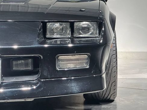 Used 1988 Chevrolet Camaro LT RWD image 4