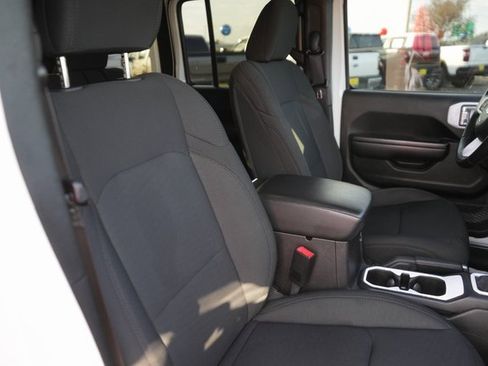 Used 2020 Jeep Wrangler Unlimited Sport image 19