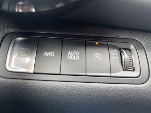 New 2026 Chevrolet Equinox LT w/ Convenience Package II image 18