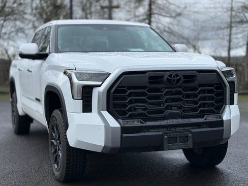 Used 2023 Toyota Tundra Limited w/ TRD Off-Road Package image 7