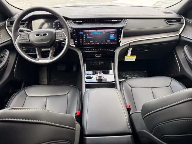 New 2026 Jeep Grand Cherokee Limited AWD/4WD image 35