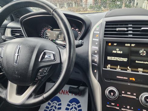 Used 2018 Lincoln MKC Premiere FWD image 29