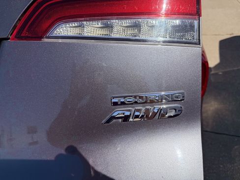 Used 2019 Honda Pilot Touring image 19