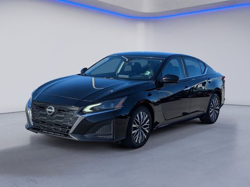 Used 2023 Nissan Altima 2.5 SV image 5
