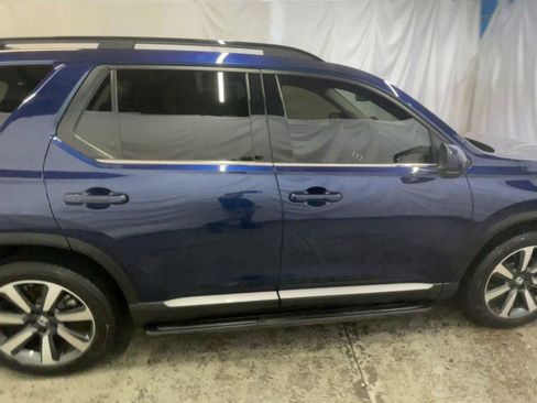 Used 2025 Honda Pilot Touring image 9