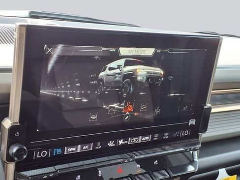 New 2025 GMC Hummer EV 3X image 19