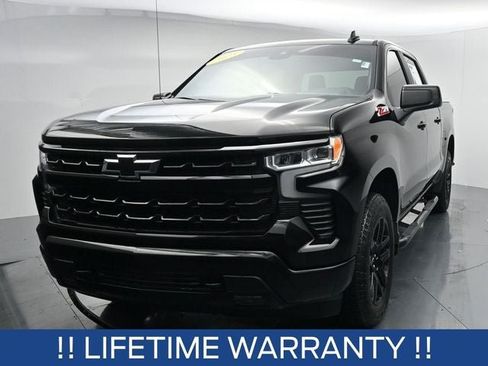 Used 2025 Chevrolet Silverado 1500 RST AWD/4WD image 3