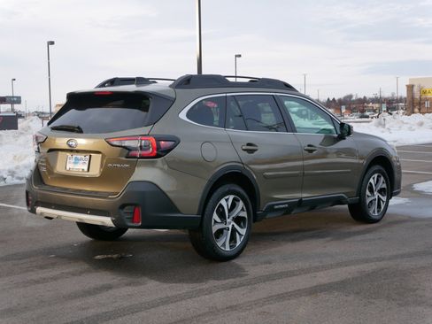 Used 2021 Subaru Forester Premium image 41