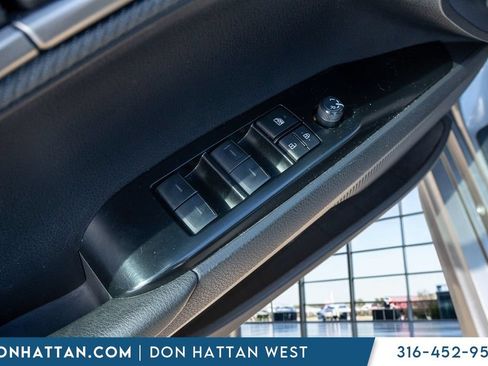 Used 2025 Toyota Camry SE FWD image 16