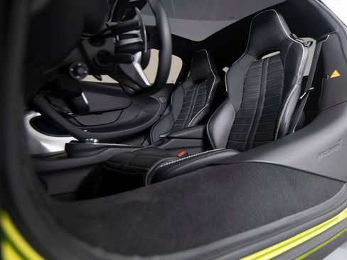 Used 2025 McLaren GTS RWD image 30