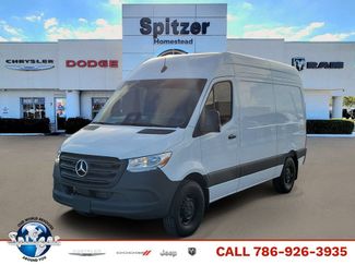 Used 2025 Mercedes-Benz Sprinter 2500 video 1