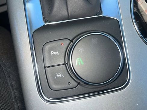 New 2026 Chevrolet Blazer LT w/ Convenience Package FWD image 30