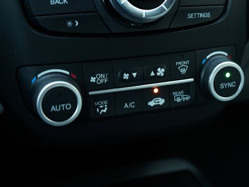 Used 2018 Acura RDX w/ Tech & AcuraWatch Plus Pkg image 36