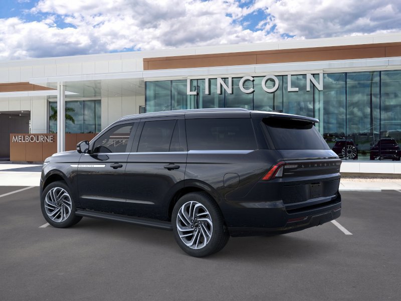 New 2026 Lincoln Navigator Premiere AWD/4WD image 4