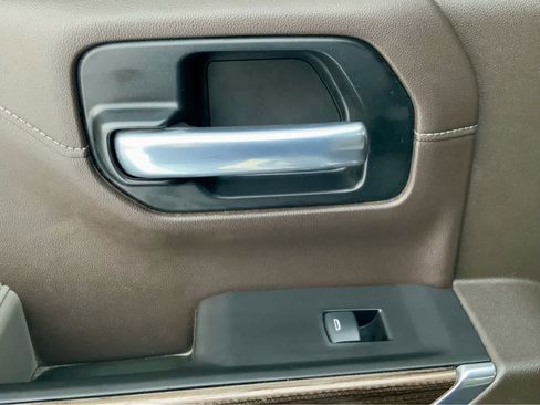 Used 2020 Chevrolet Silverado 1500 LT Trail Boss image 50