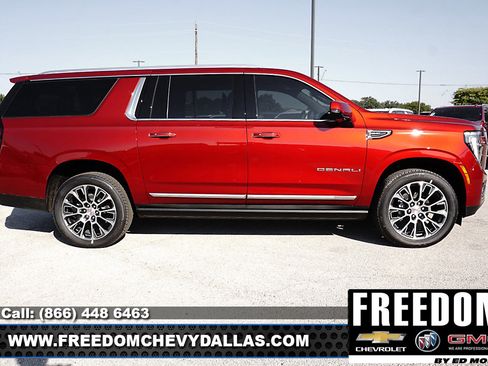 New 2025 GMC Yukon XL Denali w/ Denali Reserve Package image 8