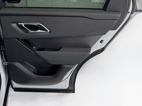Used 2025 Land Rover Range Rover Velar Dynamic SE AWD/4WD image 25