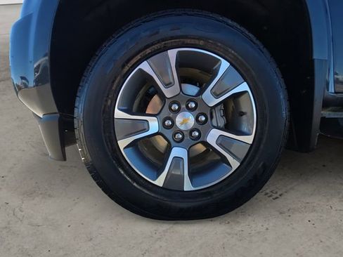 Used 2019 Chevrolet Colorado Z71 image 14