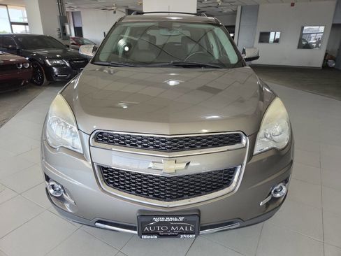 Used 2010 Chevrolet Equinox LT w/ Chrome Appearance Package FWD image 2