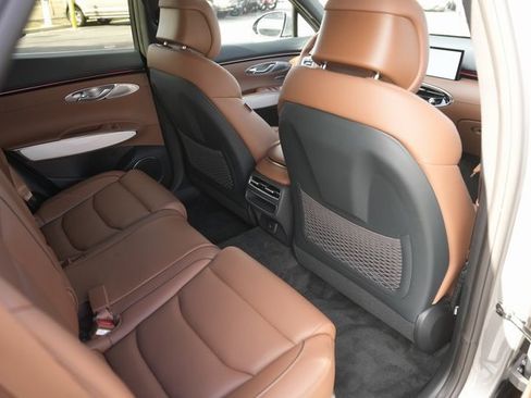 Used 2026 Genesis GV70 2.5T Advanced image 15