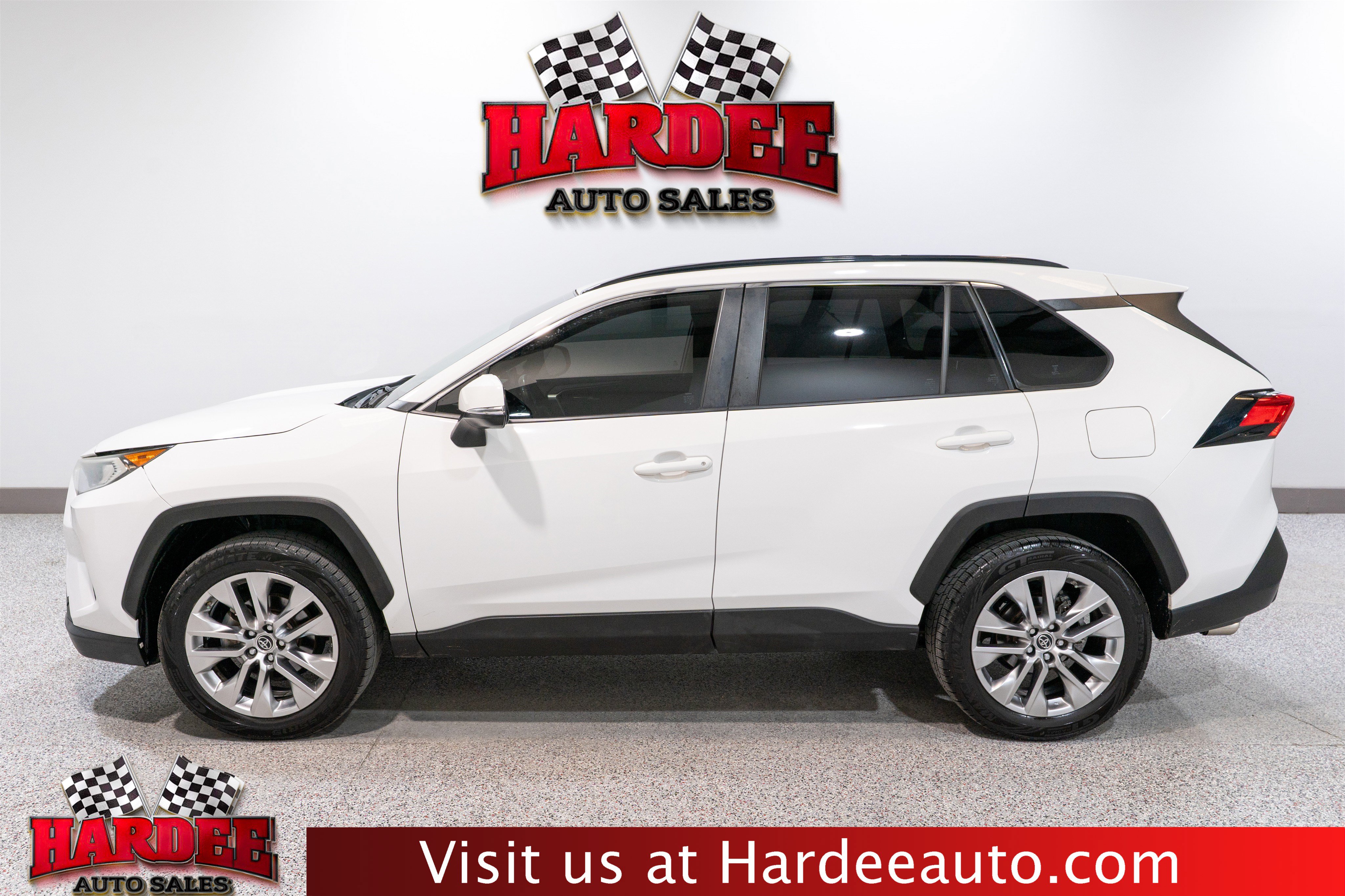 Used 2019 Toyota RAV4 XLE Premium FWD 360° Tour