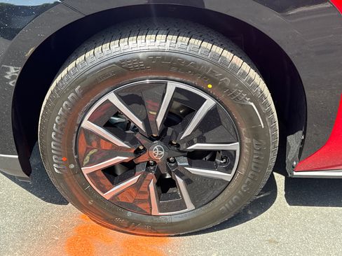 New 2026 Toyota bZ FWD image 5