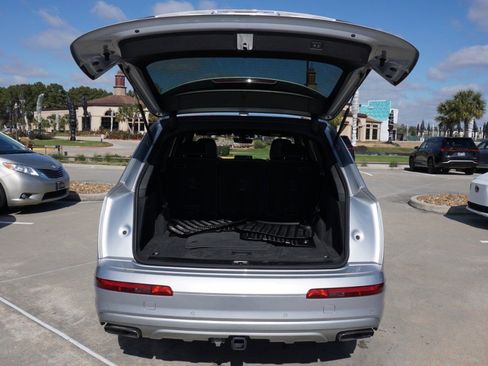 Used 2017 Audi Q7 3.0T Premium Plus w/ Premium Plus Package image 38