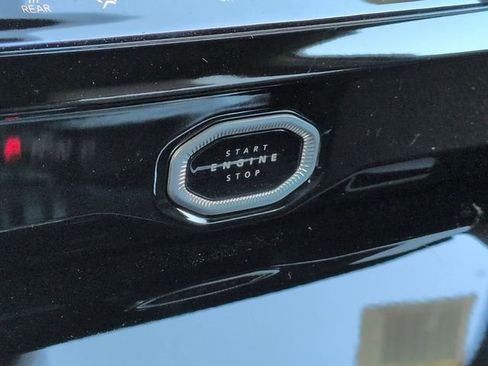 New 2026 Jeep Grand Cherokee Limited w/ Limited Altitude Package AWD/4WD image 20