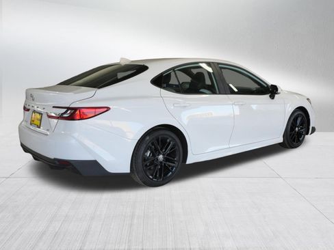 Certified 2025 Toyota Camry SE image 7