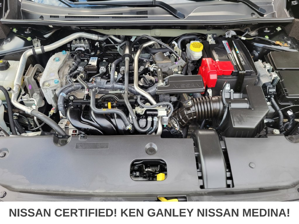 Certified 2025 Nissan Sentra SR FWD image 23