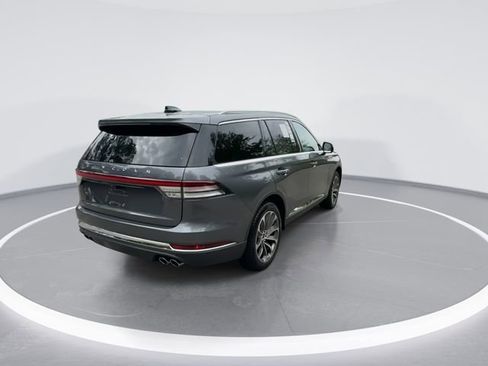 Used 2025 Lincoln Aviator Reserve w/ Luxury Package AWD/4WD image 8