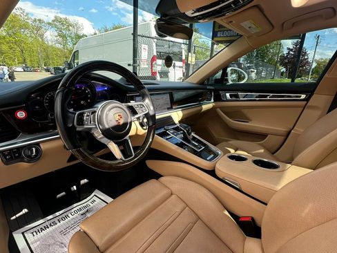 Used 2018 Porsche Panamera 4 AWD/4WD image 23
