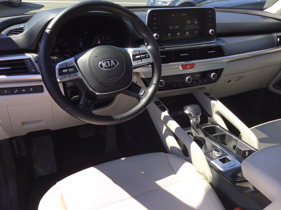 Used 2021 Kia Telluride S AWD/4WD image 19