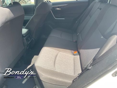 Used 2025 Toyota RAV4 XLE w/ Convenience Package AWD/4WD image 11