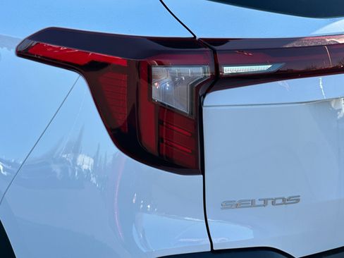 New 2026 Kia Seltos S image 7