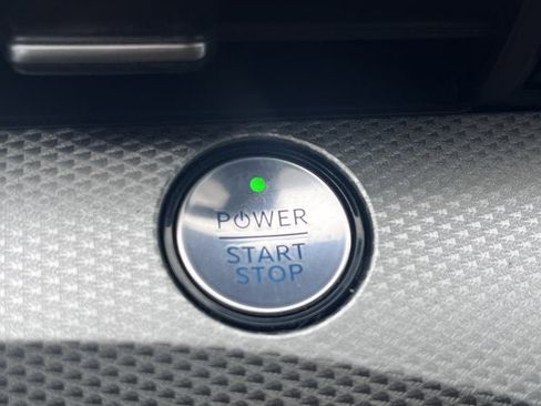 Used 2021 Ford Mustang Mach-E Select image 10