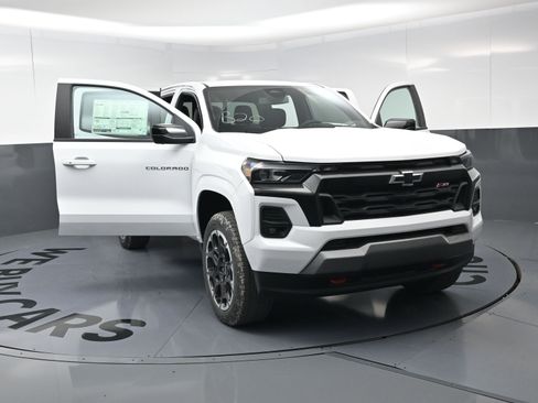New 2026 Chevrolet Colorado Z71 w/ Technology Package AWD/4WD image 14