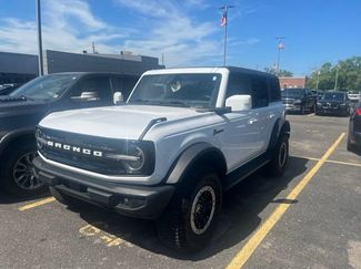 Used 2023 Ford Bronco Outer Banks w/ Sasquatch Package AWD/4WD video 1