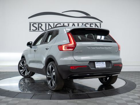 New 2026 Volvo XC40 B5 Plus w/ Climate Package AWD/4WD image 28