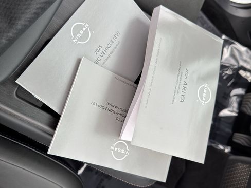 Used 2025 Nissan Ariya FWD image 66