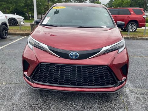 Used 2022 Toyota Sienna XSE FWD image 20