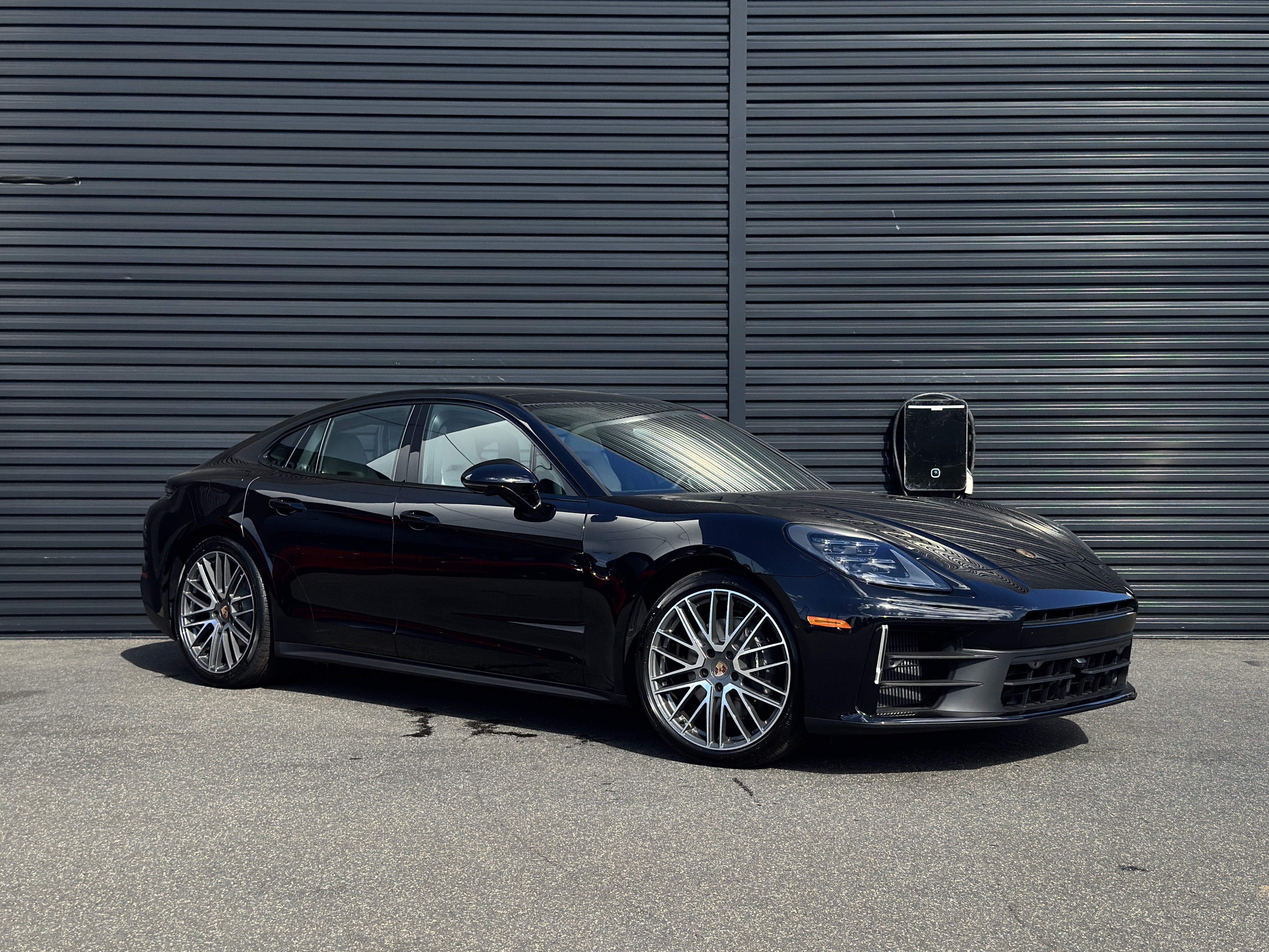 Certified 2025 Porsche Panamera 4 AWD/4WD image 10